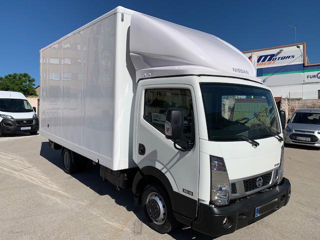 NISSAN NT 400 35.13 /2 3400