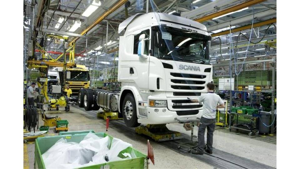 Las ventas de camiones y autobuses en Europa suben un 5,8% en agosto